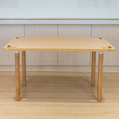 Bon prix Table à manger et chaises de loisirs en bois massif salle à manger Table rectangulaire en ligne