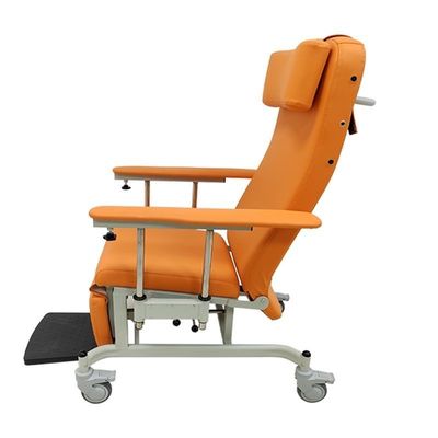 Good price Capacity Hospital Blood Transfusion Chair With Adjustable Flat Design And Sponges Interior Trim online